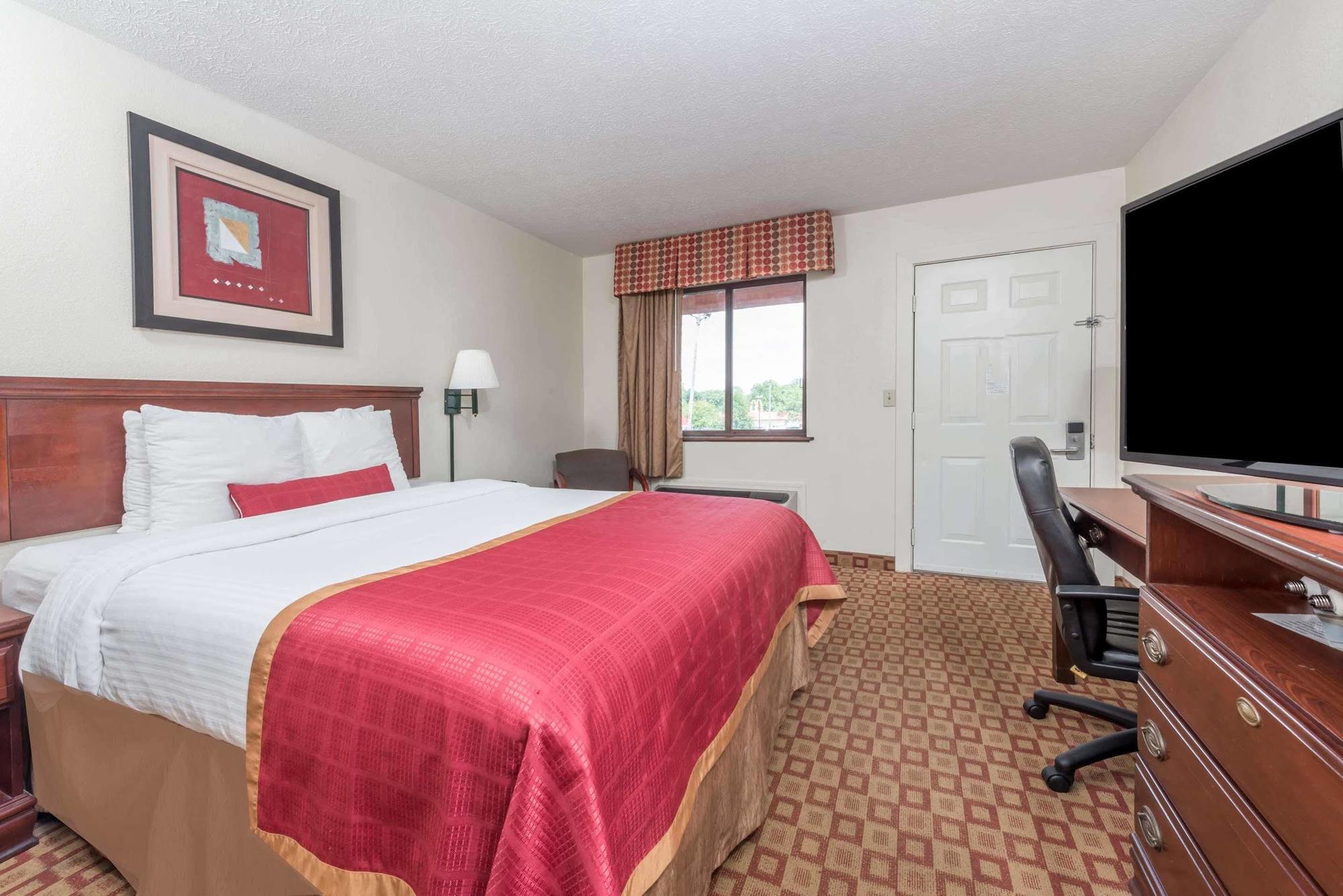 Days Inn By Wyndham Bloomington Eksteriør billede